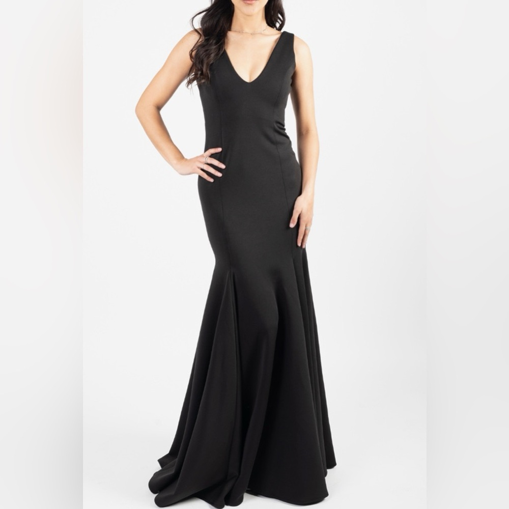 Pia Gladys Perey Honora Black NWT